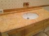 Столешница для ванной комнаты из мрамора Крема Валенсия