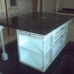 Изображение Столешница для кухни из гранита Титаниум