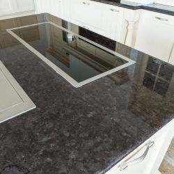 Изображение Столешница для кухни из гранита Браун Антик