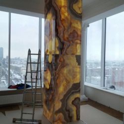 Изображение Колонна из оникса Килиманджаро