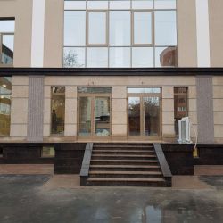 Изображение Фасад из гранита на подсистеме