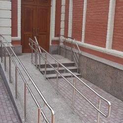 Изображение Цоколь из гранита на подсистеме