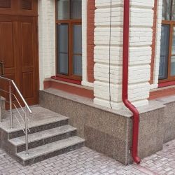 Изображение Цоколь из гранита на подсистеме