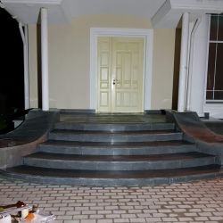 Изображение Ступень из гранита Сибирский