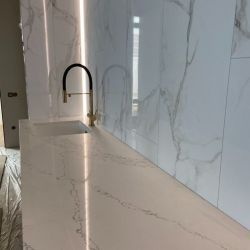 Изображение Столешница из кварцевого агломерата Avant 8044 Эври