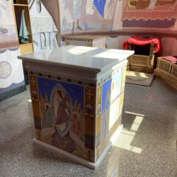 Изображение Престол и жертвенник из мрамора