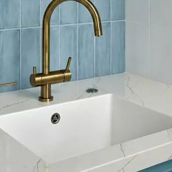 Изображение Кварцевый агломерат бежевый Кварцевый Агломерат Calacatta Solare Quantra Quartz