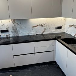 Изображение Столешница из гранита Абсолют Блэк для кухни