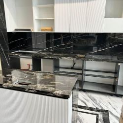 Изображение Столешница и остров из гранита Блэк Космик
