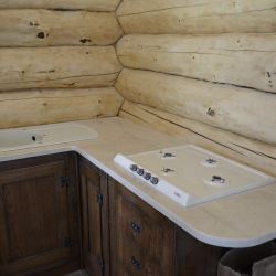 Столешница для кухни из мрамора Крема Марфил полированная